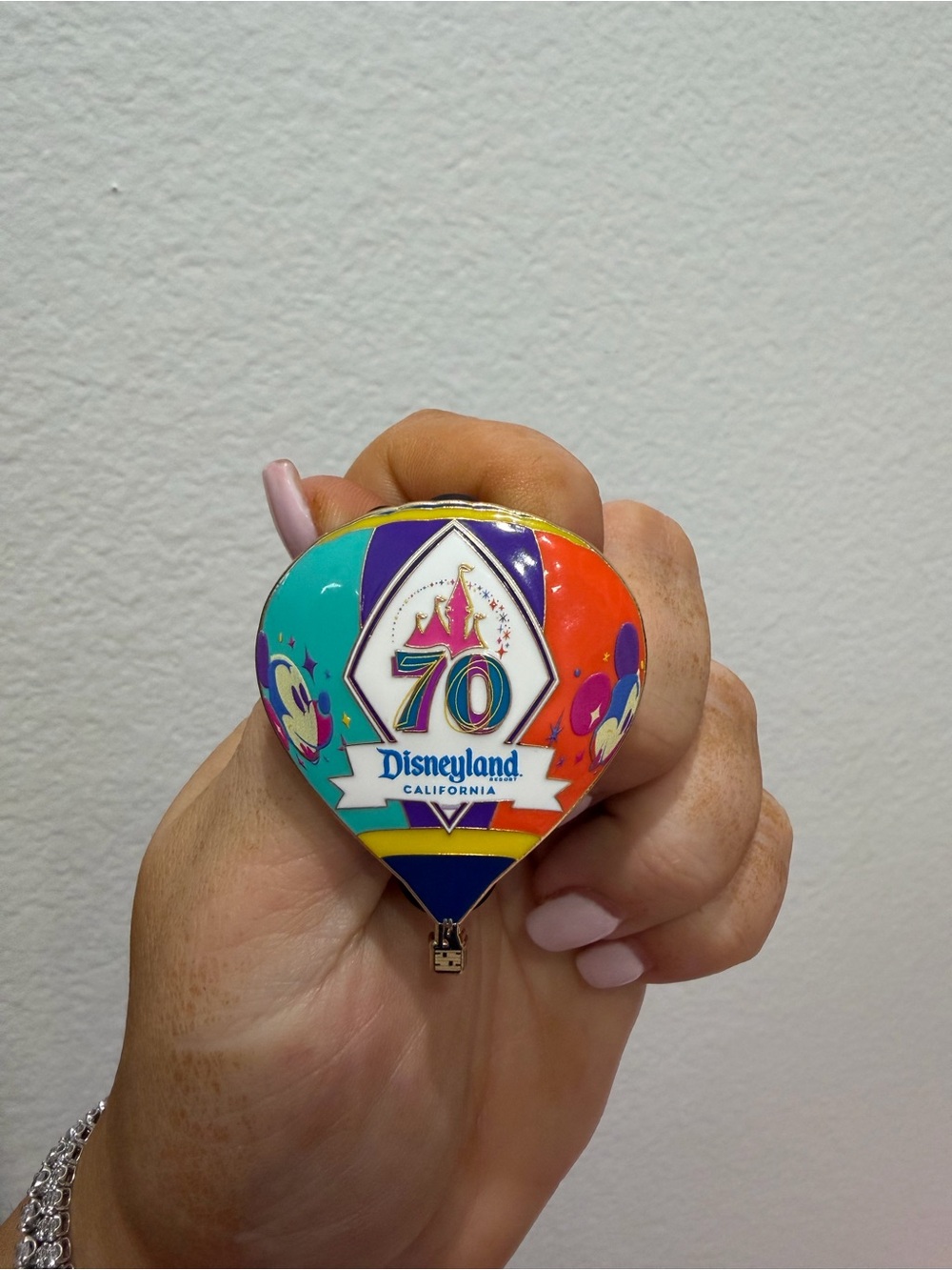 NEW Disneyland 70th Hot Air Balloon Pin - Picture 2 of 5